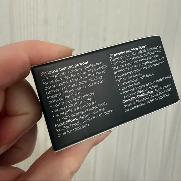 NIB🪩 Rodial Glass Powder Loose Blurring Powder - Picture 4 of 7